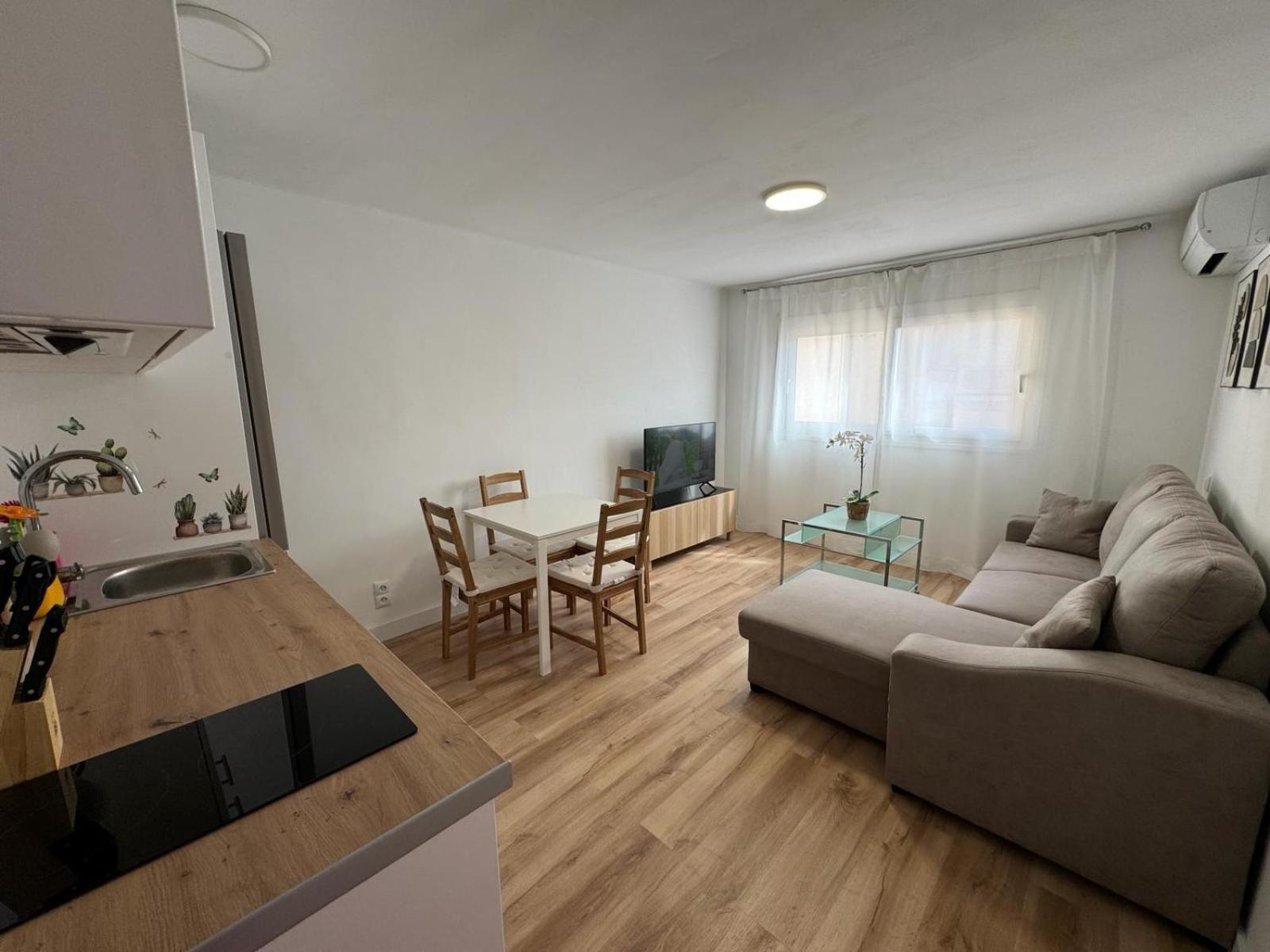 Acogedor Apartamento A 50 Metros Del Mar カンブリルス エクステリア 写真
