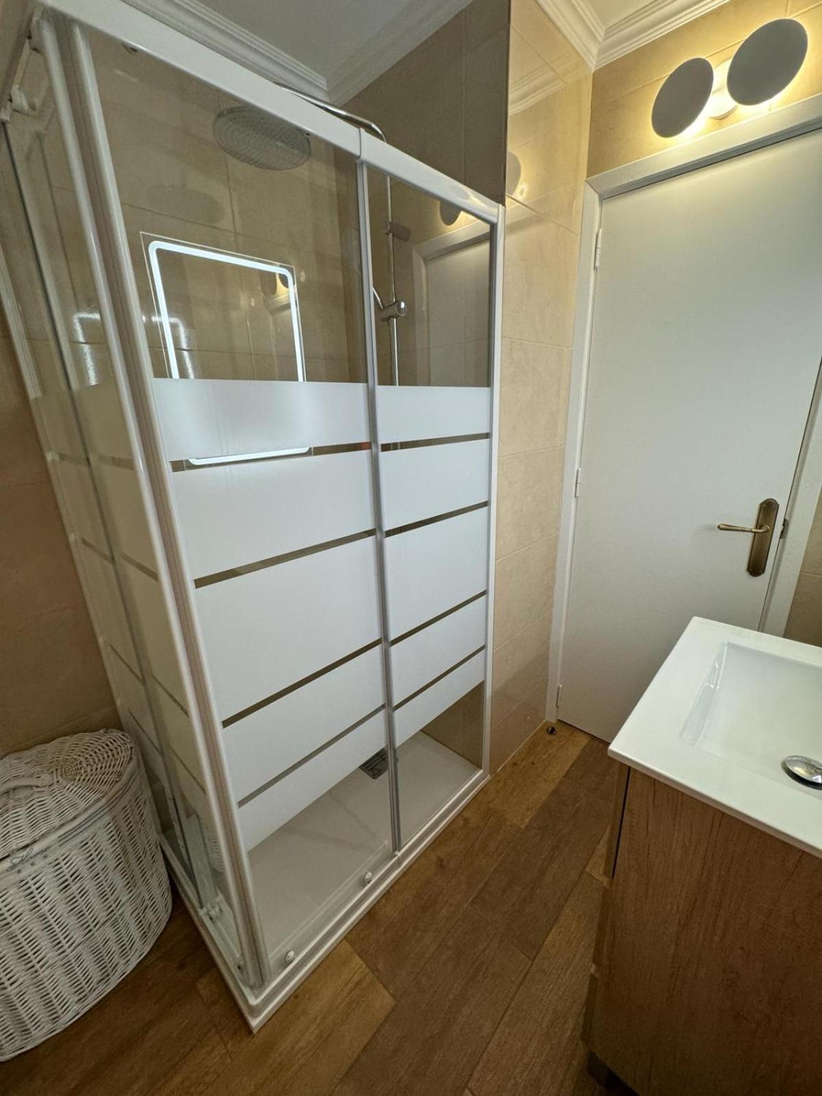 Acogedor Apartamento A 50 Metros Del Mar カンブリルス エクステリア 写真