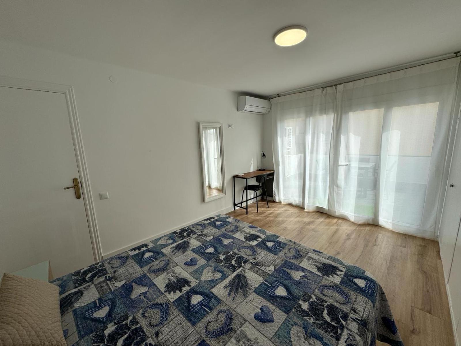 Acogedor Apartamento A 50 Metros Del Mar カンブリルス エクステリア 写真