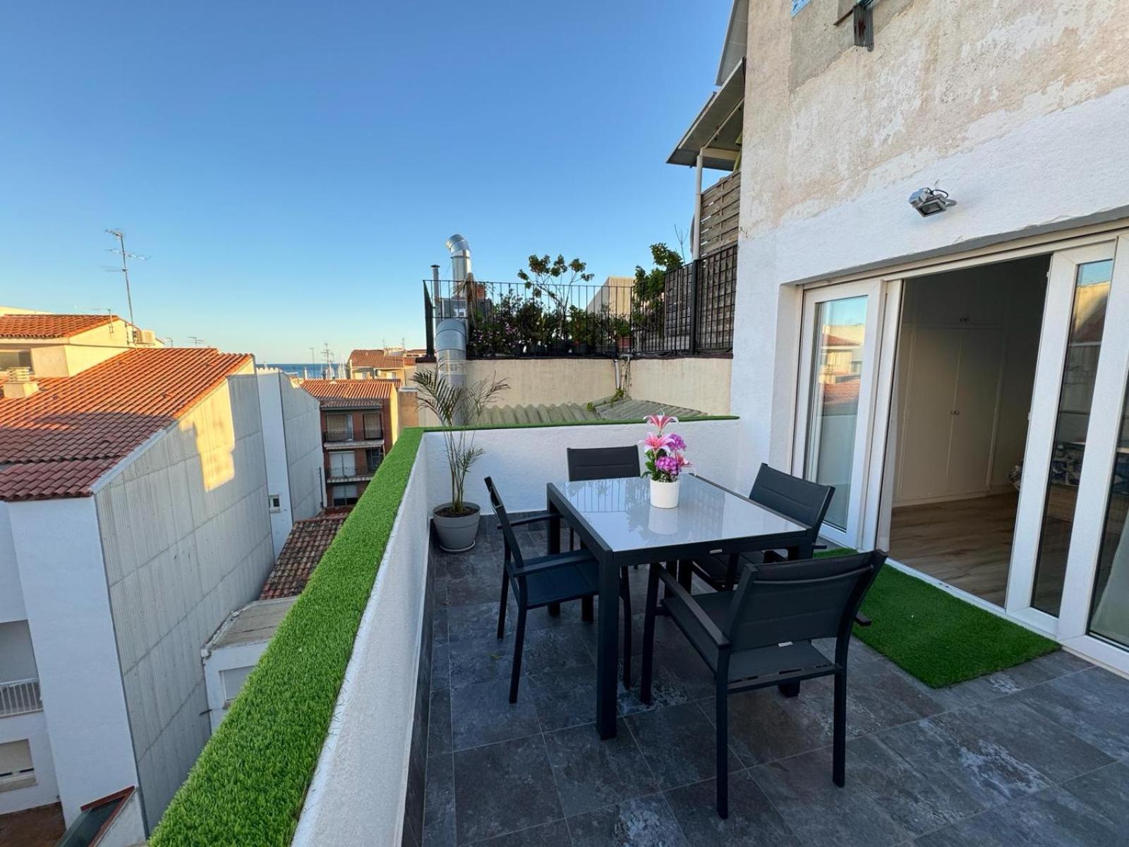 Acogedor Apartamento A 50 Metros Del Mar カンブリルス エクステリア 写真